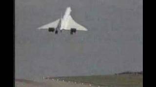 Concorde aborts crosswind landing [upl. by Neeuq384]