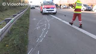 31102015  VN24  Motorradfahrer verunglückt auf A40 bei Dortmund [upl. by Llejk]