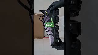 2️⃣x Vapormax Plus sidebyside black amp volt green ⚫️🟢 shorts viral nikevapormax nike sneakers [upl. by Uuge]