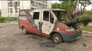 France émeutes dans les quartiers Nord dAmiens [upl. by Ahsirt977]