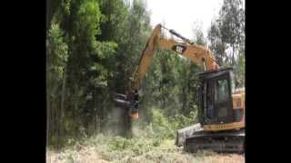 Trituradora forestal para excavadoras y retroarañas [upl. by Ailuy]