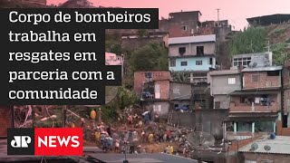 Chuva provoca alagamento e deixa desaparecidos em Franco da Rocha [upl. by Fabiano]