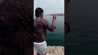 Unique Way of Catching Fishes Instantly fishing fishingvideos thoondilulagam seafishing [upl. by Hendrik]