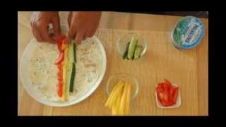 Koken met Mo  Recept vegetarische tortilla wraps hapjes [upl. by Halyahs]