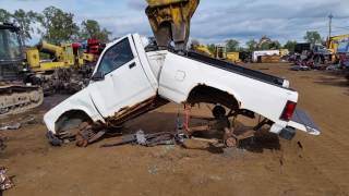 Kobelco SK210D Auto Dismantle Machice Demo [upl. by Naivat940]