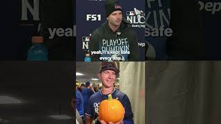 Pete Alonso and his playoff pumpkin are inseparable🎃 shorts [upl. by Anirehc]