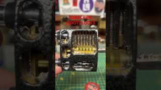 126 🔒INSIDE VIEW OF PADLOCK lockpicking locksport locksportenthusiast [upl. by Us]