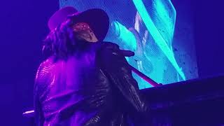 November Rain Guns N Roses Live San Antonio 982017 Pit GnR Axl Rose Slash [upl. by Lleznol274]