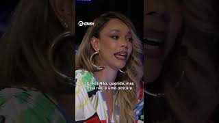 Será que Erika Hilton daria uma cadeirada na Blô 🪑👀  Cortes De Frente com Blogueirinha [upl. by Amolap]