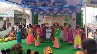 tungutuyalo tungutuyalo song dance performance in Bomraspet rain bow school bathukamma dance [upl. by Alimhaj]