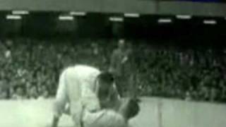 Judo 1956 Tokyo Geesink NED  Yoshimatsu JPN open [upl. by Ades]