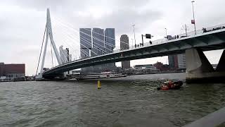 Zie ginds komt de Stoomboot uit Gorkum weer aan in Rotterdam anders kwam de Sint zichzelf tegen [upl. by Pyszka]