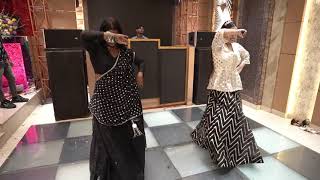 Brides Sisters Stunning Performance at Wedding Aaja Nachle  Wedding choreography  Surprise Dance [upl. by Nnyleahs]