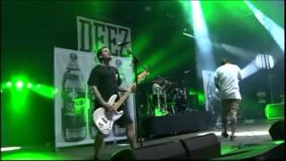 Deez Nuts live  Graspop 2013 Full set [upl. by Ennasirk]