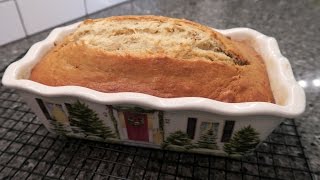 Easy Homemade Banana Bread Recipe [upl. by Merce]