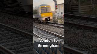 Chiltern train arriving at Banbury [upl. by Milman]