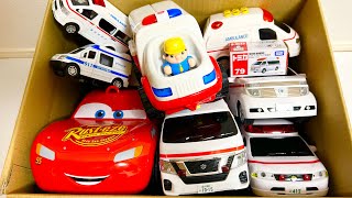 救急車のミニカー走る！緊急走行！サイレン音あり Ambulance mini car runs Emergency running Siren sound available [upl. by Clarance]