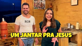 Um Jantar Pra Jesus  Rayne Almeida e Robson Aguiar  Clipe Oficial [upl. by Notlem]