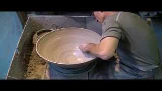 Atelier ArTgile  Poterie  DEMOTournage Grande Coupe [upl. by Orlov869]