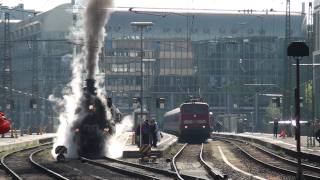 Bayerische S 36  3673 in München Hauptbahnhof [upl. by Quent]