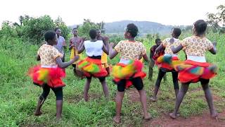 UGANDA TRADITIONAL MUSIC and DANCE  OTWENGE A Traditional dance from West Nile Uganda [upl. by Emanuela769]