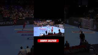 ¡SALVAJE Golazo de 9 METROS de Sander Sagosen sports handball player [upl. by Eilrebmik]