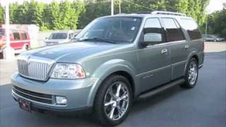 2006 Lincoln Navigator Start Up Engine and In Depth Tour [upl. by Cooley1]