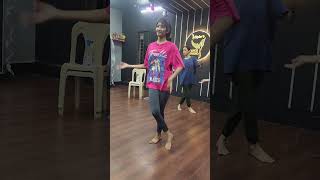 Kaali Bindi marathitadkamarathimulgidstylersdancestudiodancereelsindia [upl. by Pasadis35]