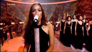 HD Leona Lewis Run Live Amazing Performance 111111 [upl. by Oinafipe]