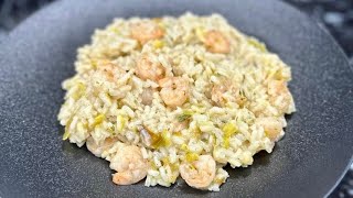 Un RISOTTO AUX CREVETTES à l’ancienne 🍚 Recette de Mami 👵🏻 [upl. by Nylareg633]