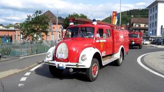 Grosseinsatz Feuerwehr Oldtimer Ausfahrt Einsiedeln  Wollerau 2852011 [upl. by Kinimod]