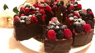 GÂTEAU TOUT CHOCOLAT avec ganache et fruits rouges très moelleux [upl. by Eveline]