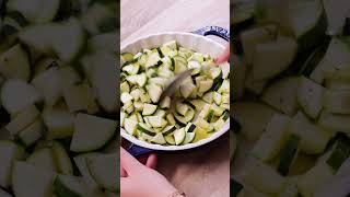 Une recette de pâtes crémeuses courgette féta 🍝​  750g [upl. by Ahsya]