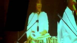 Ustad Zakir Hussain and Pt Hariprasad Chaurasia  Amazing Jugalbandi [upl. by Syxela]