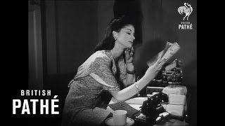 How To Be a Secretary 1944 Pathe Instructional Video [upl. by Ttennaej]