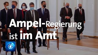 Neue Bundesregierung ist im Amt [upl. by Animrelliug]