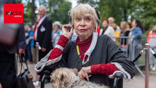 „Klimbim“Ikone Ingrid Steeger stirbt mit 76 Jahren [upl. by Alolomo986]