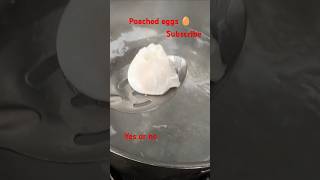 Viral Perfect poached eggs hack at restaurantshortseggs easyrecipe [upl. by Arednaxela]