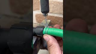 Use uma rebitadeira para travar mangueira truques diy tools vocêsabia idéias [upl. by Yror]