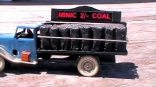 Triang Minic Coal Lorry Neverwas [upl. by Akialam]