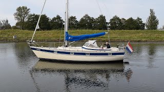 Hallberg Rassy 352 [upl. by Pyszka]