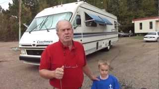 1990 Coachmen Classic 34 Walkaround [upl. by Rew108]