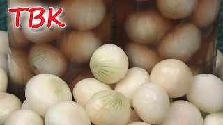 How to Make Pickled Onions  Titlis Busy Kitchen [upl. by Etnemelc]