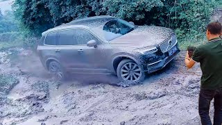 Volvo XC90 20T vs Mercedes GLK 300 30L V6 and Jeep Grand Cherokee 57L V8 vs LynkampCo PK Offroad [upl. by Ellinej]