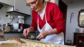 How to make Agnolotti al Plin ravioli  Pasta Grannies [upl. by Durwin714]