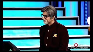 Sunil Grover as Amitabh Bachchan playing KBC with John Abraham Jio Dhan Dhana Dhan Live 480 X 848 [upl. by Aurea]