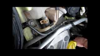 TUTO 33 nettoyage vanne EGR moteur Renault 15 DCI method to clean EGR valve [upl. by Madonna]