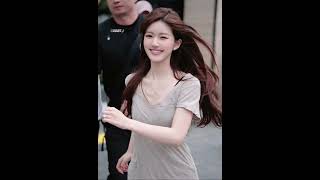 Xu Yan really looks so pretty when shes running 😘zhaolusi × lovesambition fancam update [upl. by Donelson884]