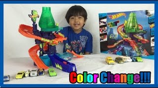 Ryan plays with COLOR CHANGERS CARS Hot Wheels Color Shifters [upl. by Erleena]