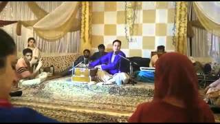 DAMA DAM MAST KALANDAR RASHID JAHANGIR AT WARID RUTBA WEDDING Kashmiri song [upl. by Vail331]